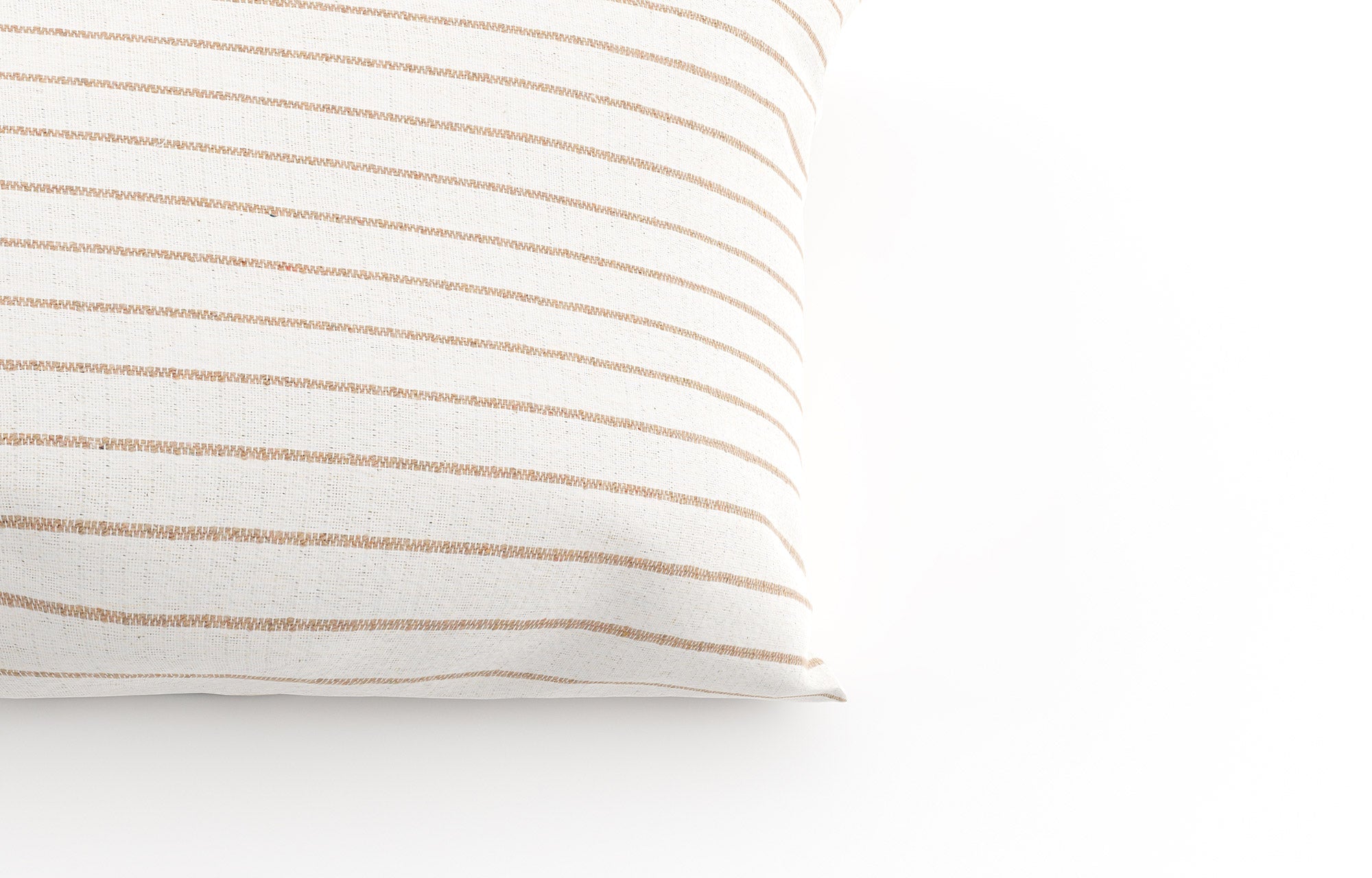 Shown in Sirsi Fabric