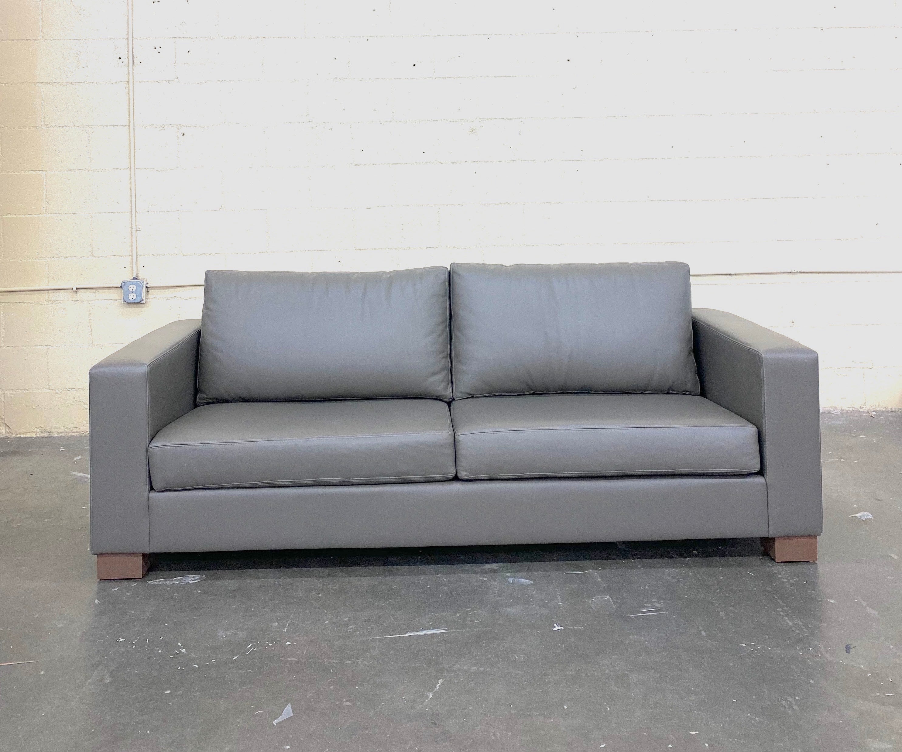 Rio Sofa in Leather and Latex